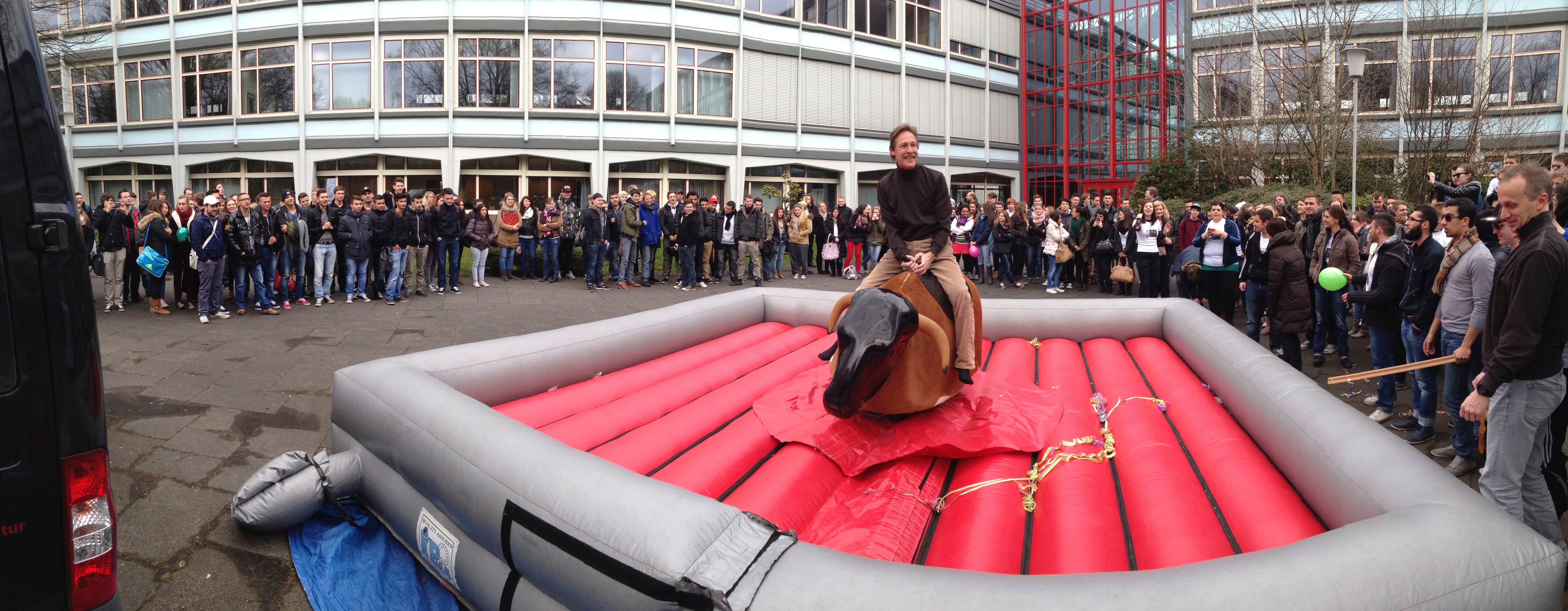 Bullriding mieten – Rodeo-Simulator inkl. Betreuung für Events – 2