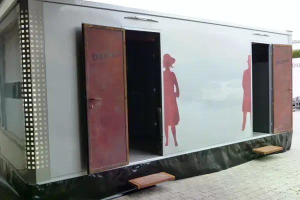 Toilettenwagen - Noble Rust
