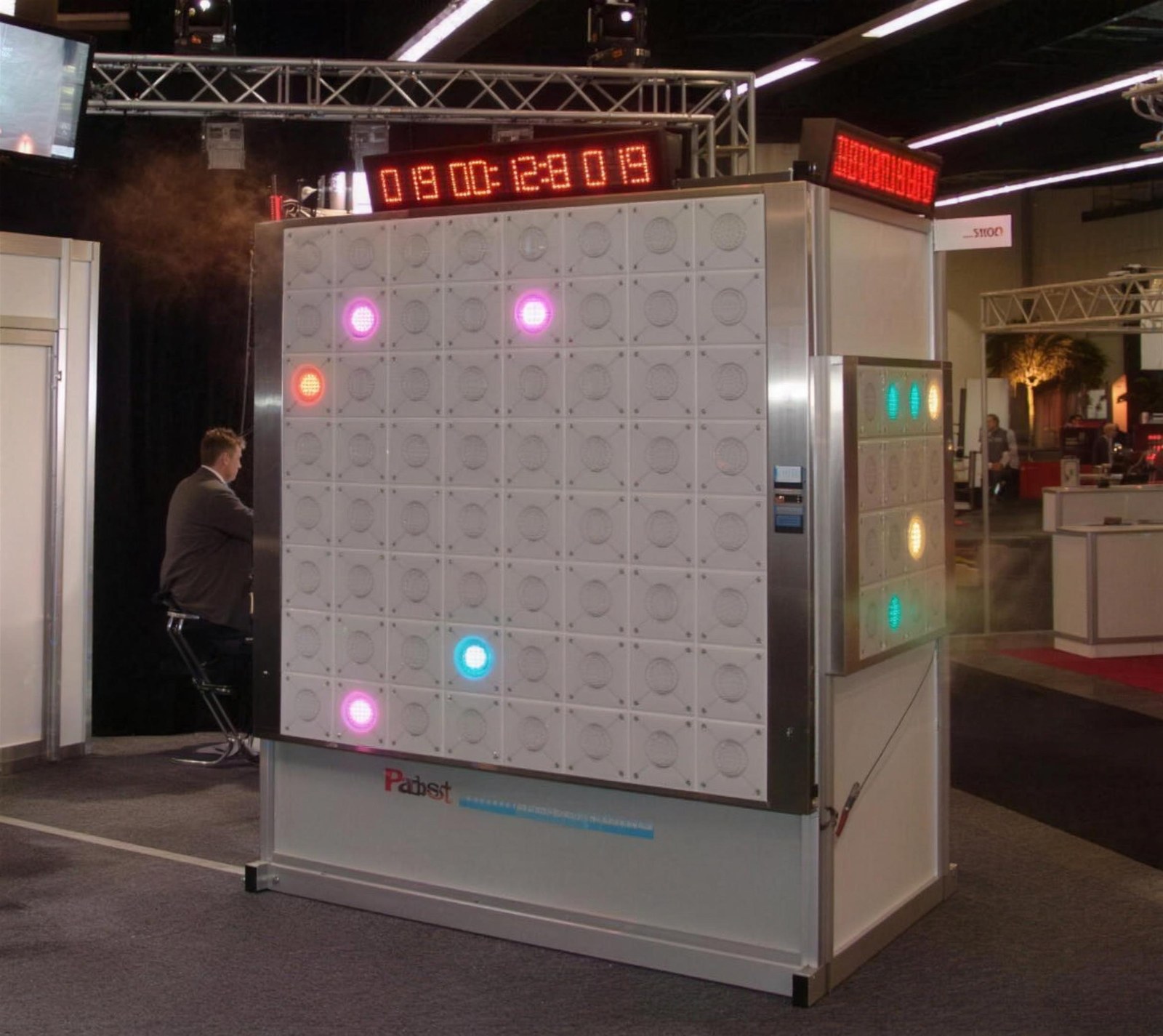 twall®64 Reaktionswand mieten in Blaustein