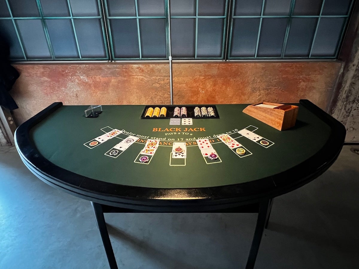 BLACKJACK TISCH | GLÜCKSSPIEL | MOBILES CASINO – 3