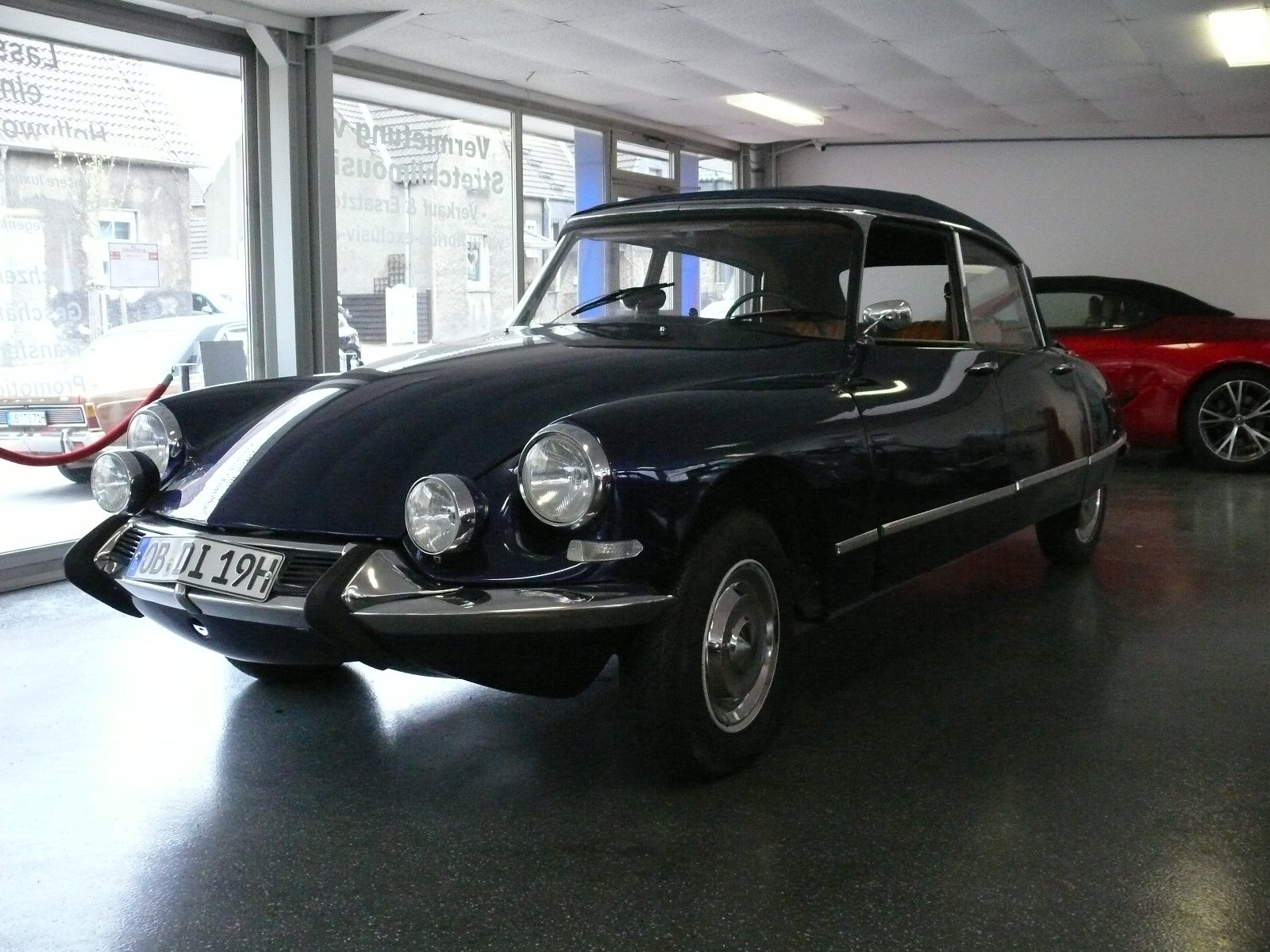 Citroen ID19 die "schwebende Göttin" als 4-türiges Cabrio – 4