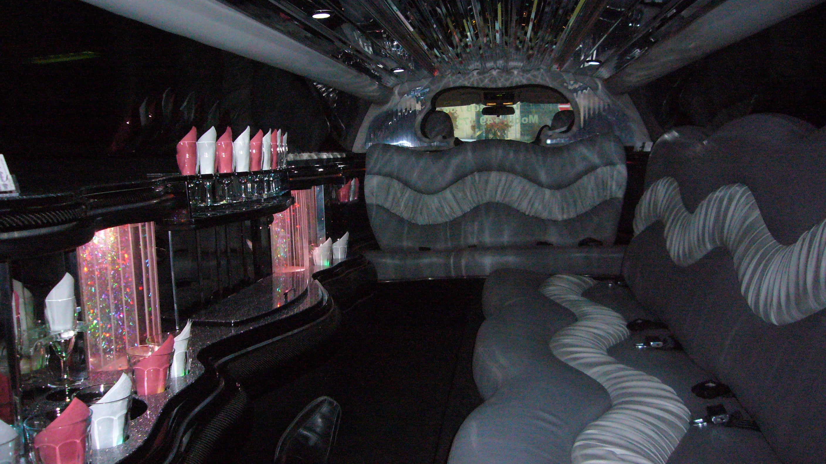 Dodge Charger Stretch Limousine  Power und Style in einer Limo – 3