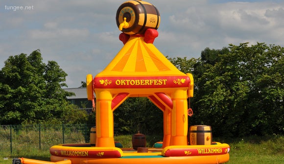 Fass-Schleudern in Oktoberfestoptik - Schleuder-Fass mieten