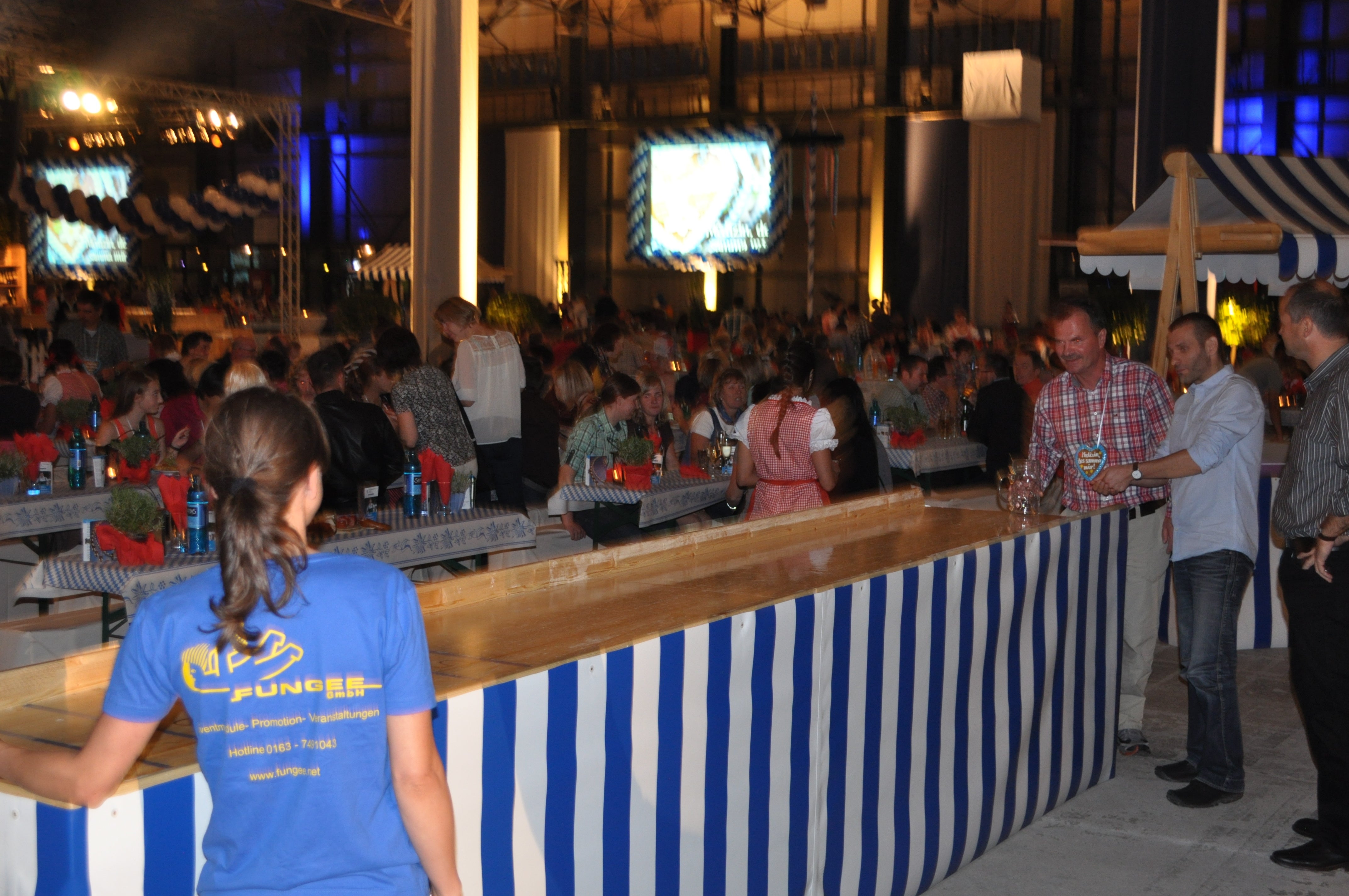 Maßkrugschieben - Bierkrugschieben mieten