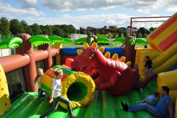 Hüpfburg Dinoland - Dinohüpfburg mieten – 2
