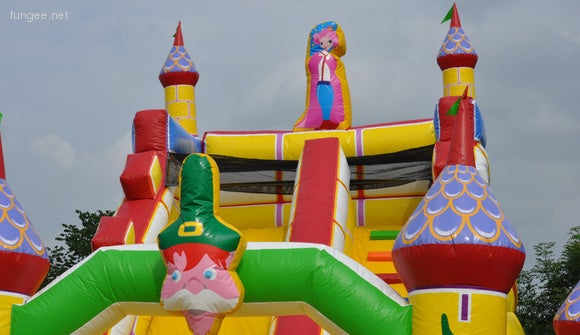 Märchenrutsche - Riesenrutsche - Hüpfburg mieten – 3