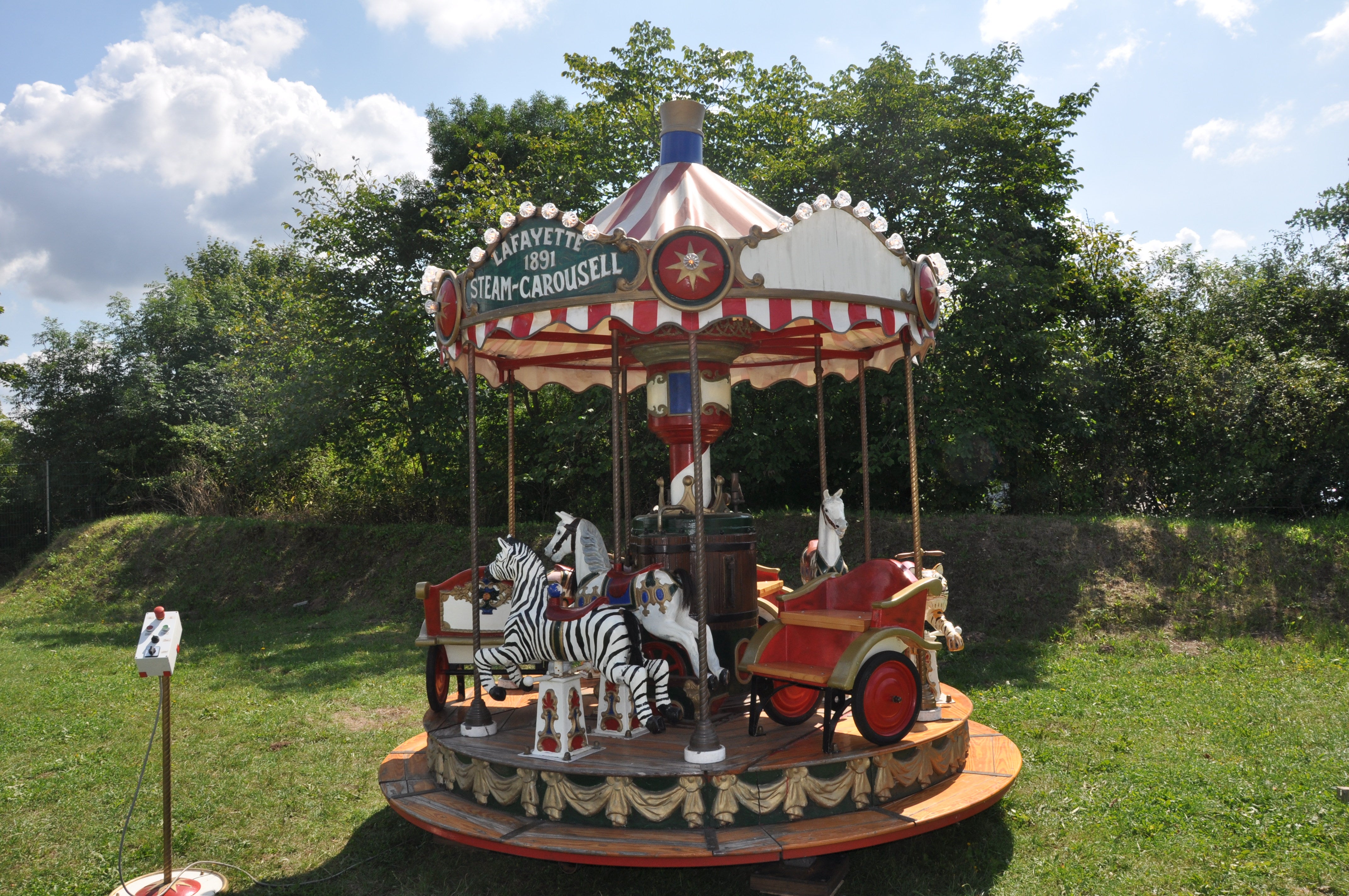 Kinderkarussell - Lafayette mieten