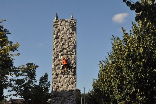 Kletterwand Gigant - Kletterberg mieten – 2