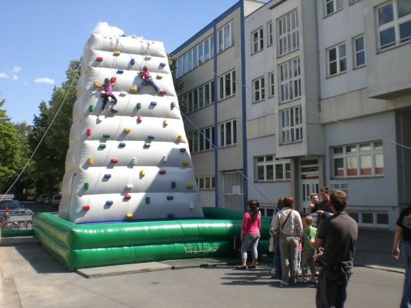 aufblasbarer Kletterberg - Kletterwand mieten – 3