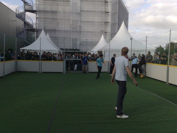 Straßenfußball - Street Soccer Court - Bolzplatz mieten – 3