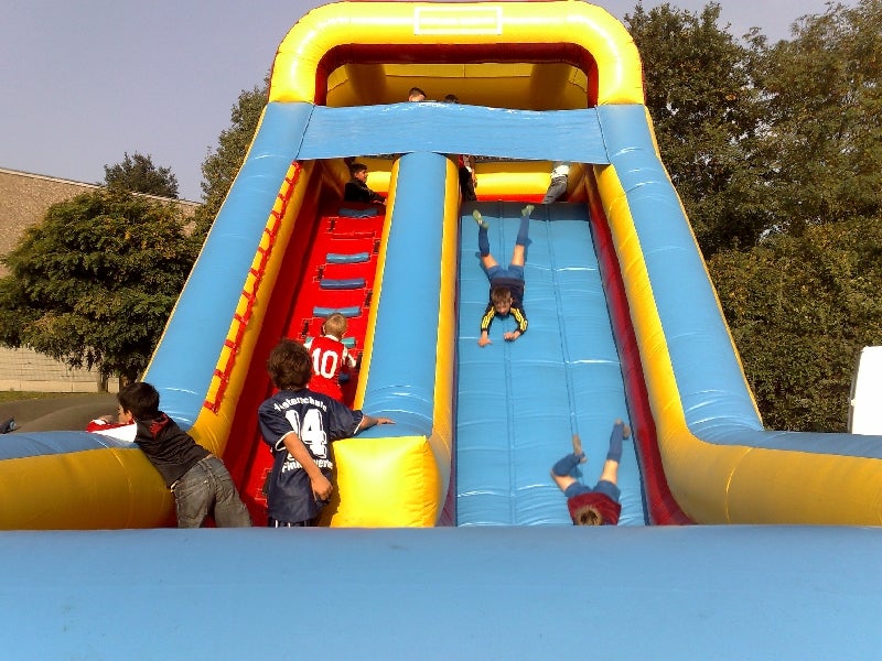 KOMBIPAKET Trampolin und Riesenrutsche mieten