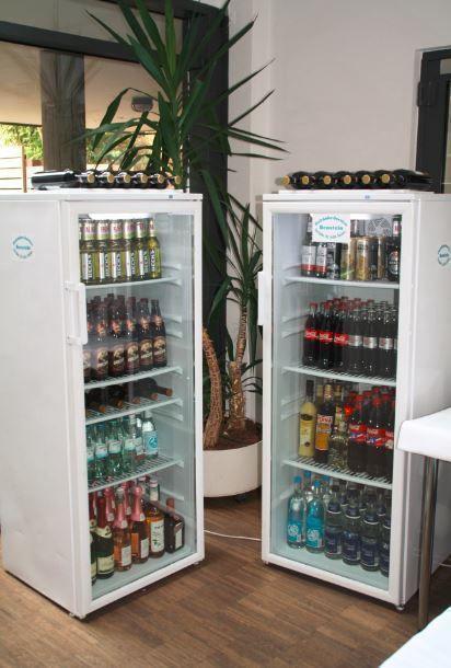Glastürenkühlschrank 1,40 mtr. hoch für Getränke u.ä., Anlieferung möglich