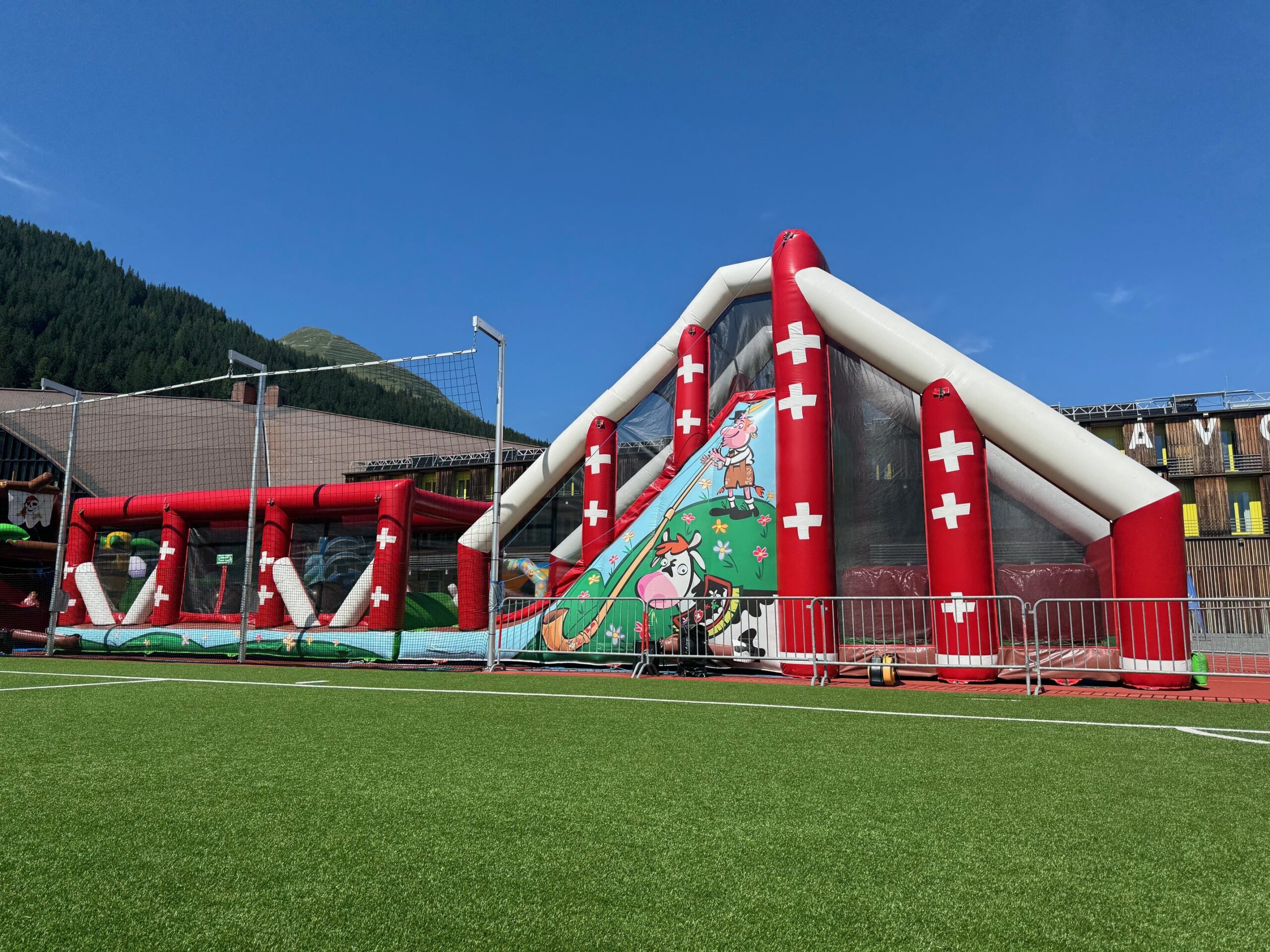 Swiss Run Riesen Hindernisbahn mieten bei Axess (Inhaber/Kontakt Daniel Häfliger)