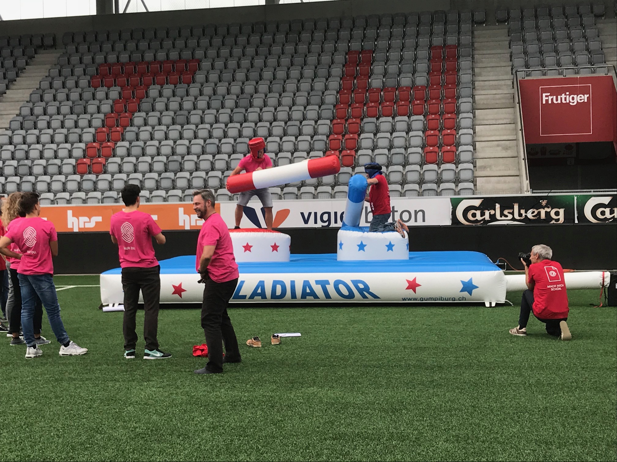 Gladiator mieten bei Axess (Inhaber/Kontakt Daniel Häfliger)