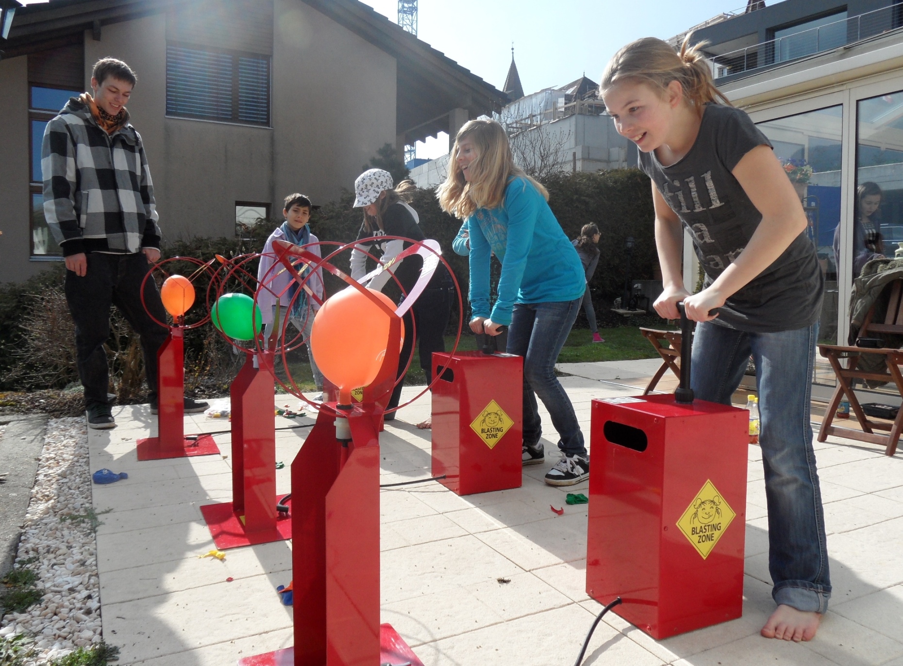Balloon Blaster mieten bei Axess (Inhaber/Kontakt Daniel Häfliger)