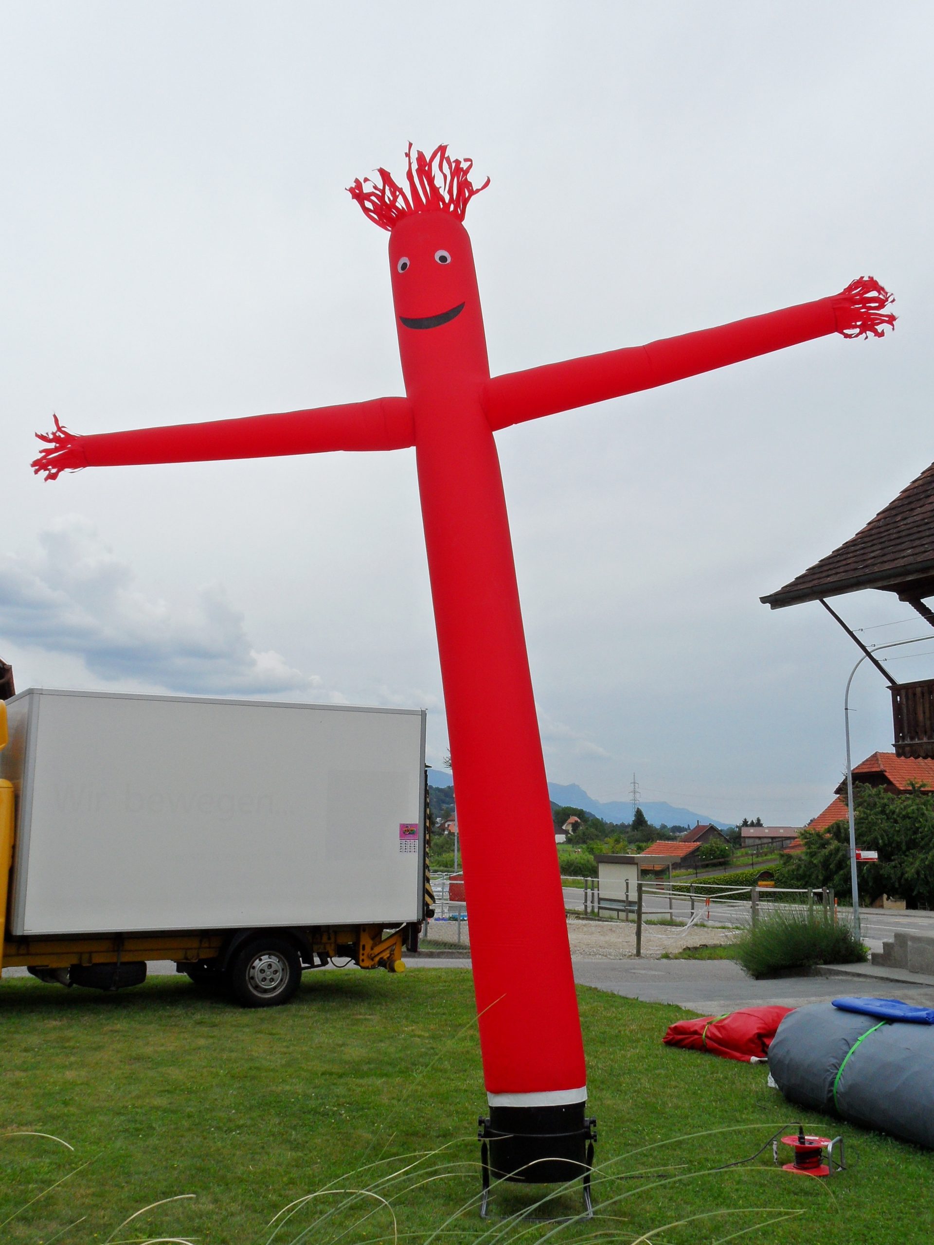 Skydancer Maennchen Rot mieten bei Axess (Inhaber/Kontakt Daniel Häfliger)