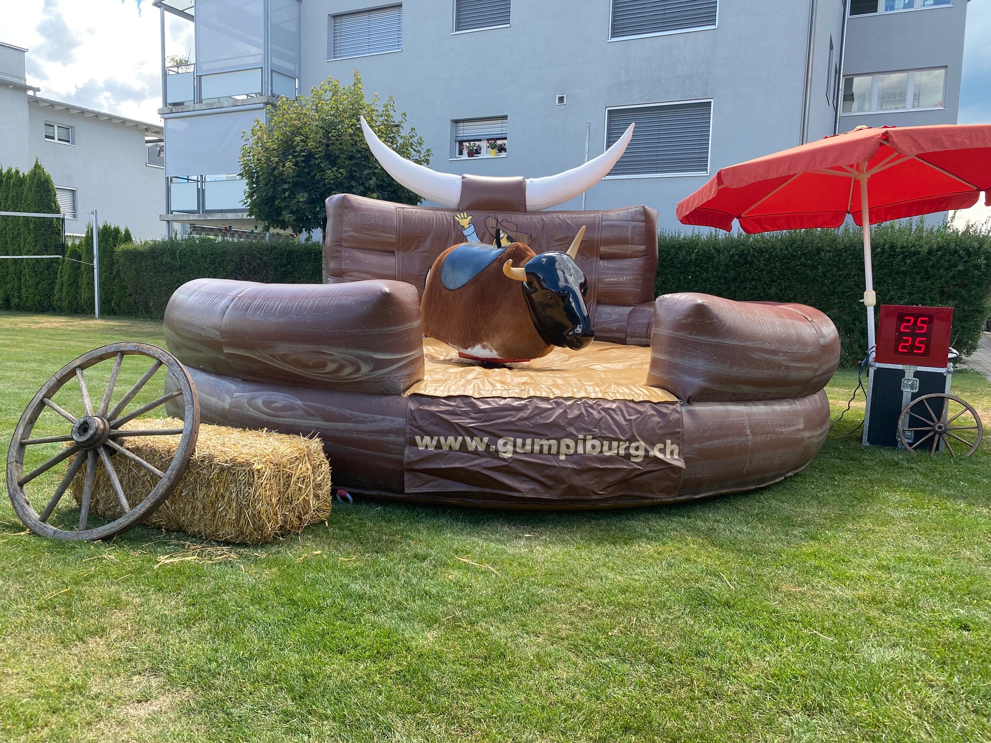 Bull Riding Rodeo mieten bei Axess (Inhaber/Kontakt Daniel Häfliger)