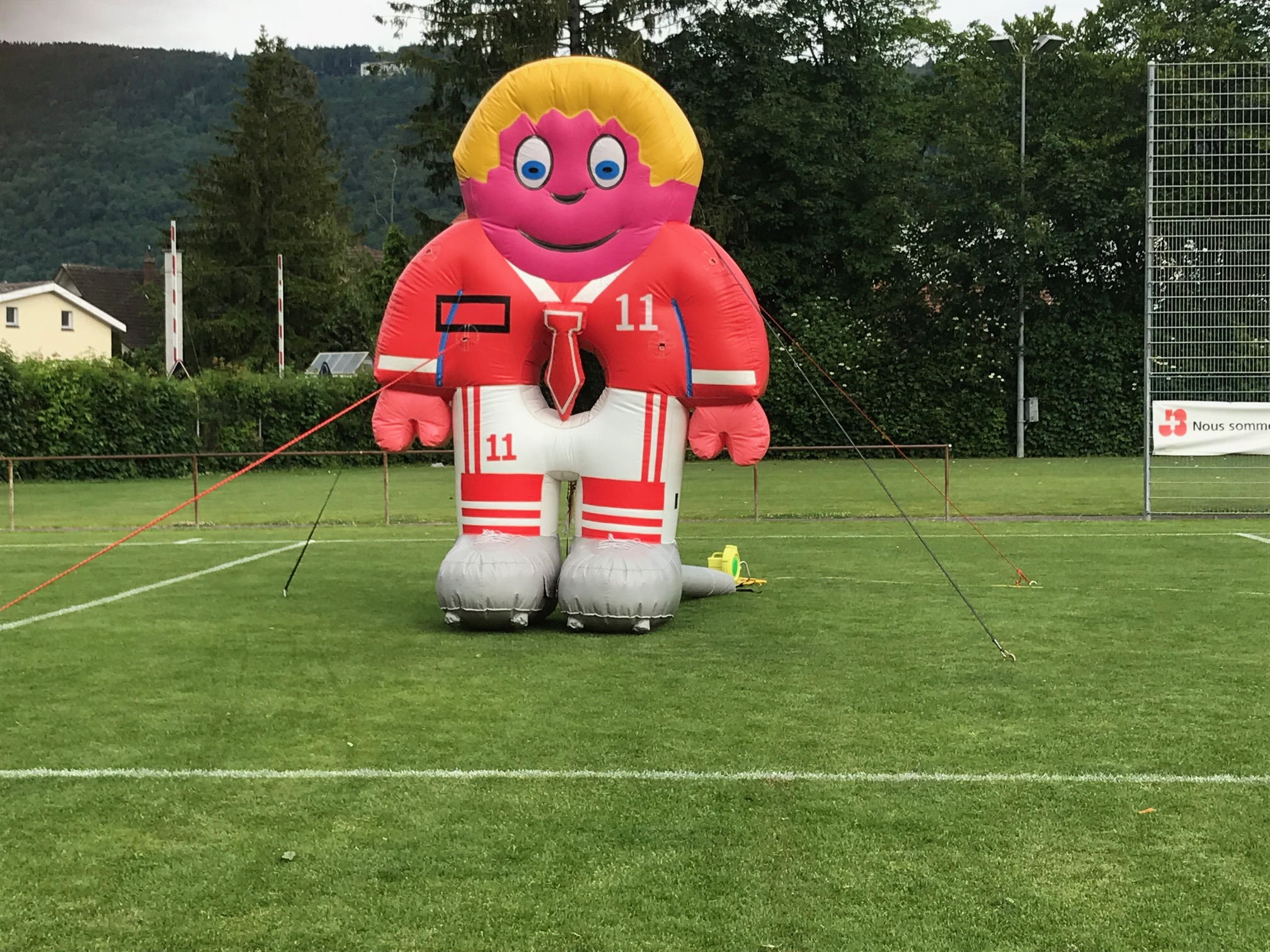 Fussball Torwart mieten bei Axess (Inhaber/Kontakt Daniel Häfliger)