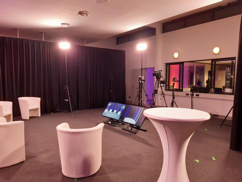 HVT 4K Streaming Studio Mobil oder Stationär – 2