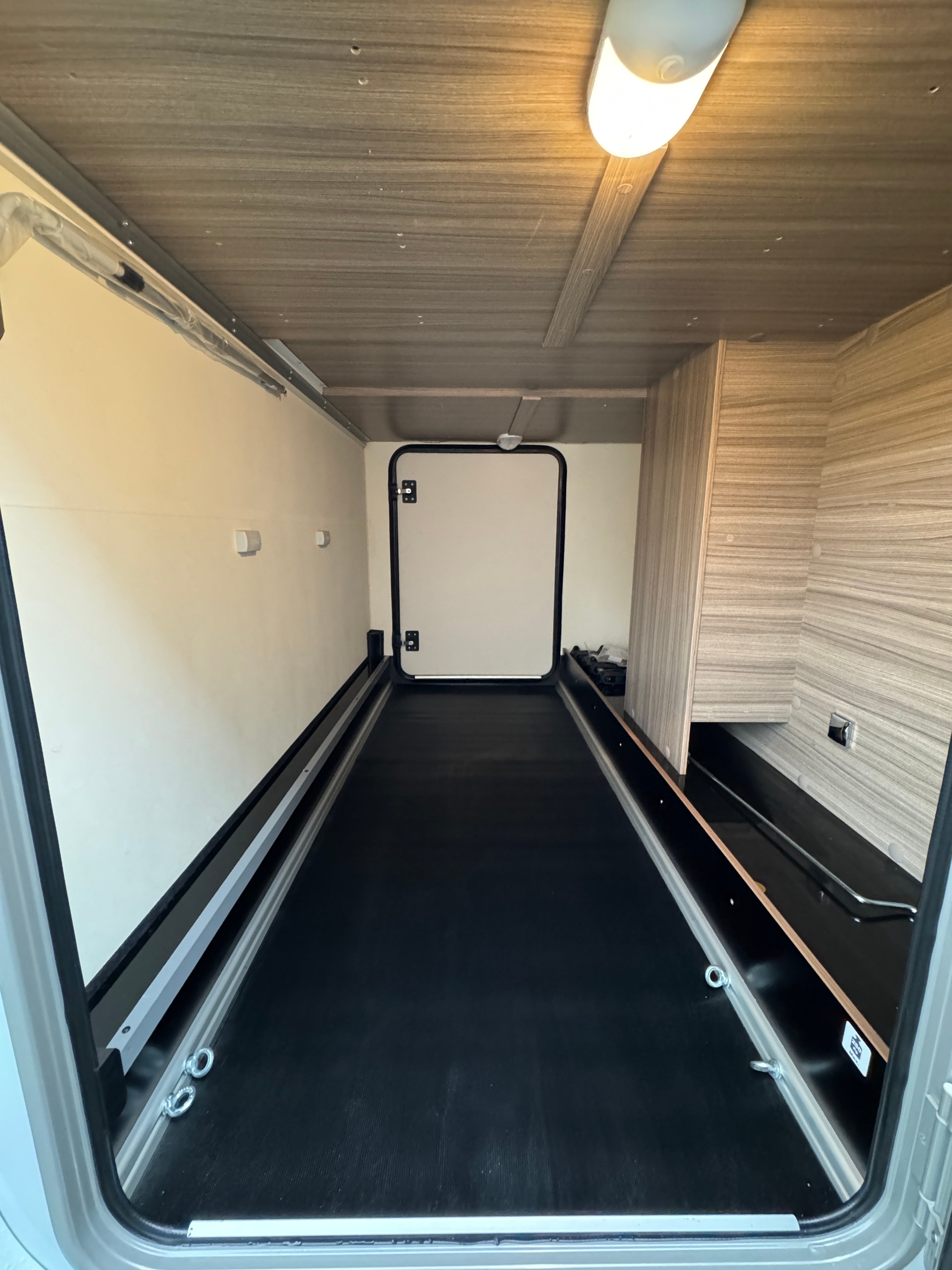 Bürstner Lyseo I 690 G Harmony, Automatik, Navi, Radio, RFK, Sat, TV, Markise, Fahrradträger – 3