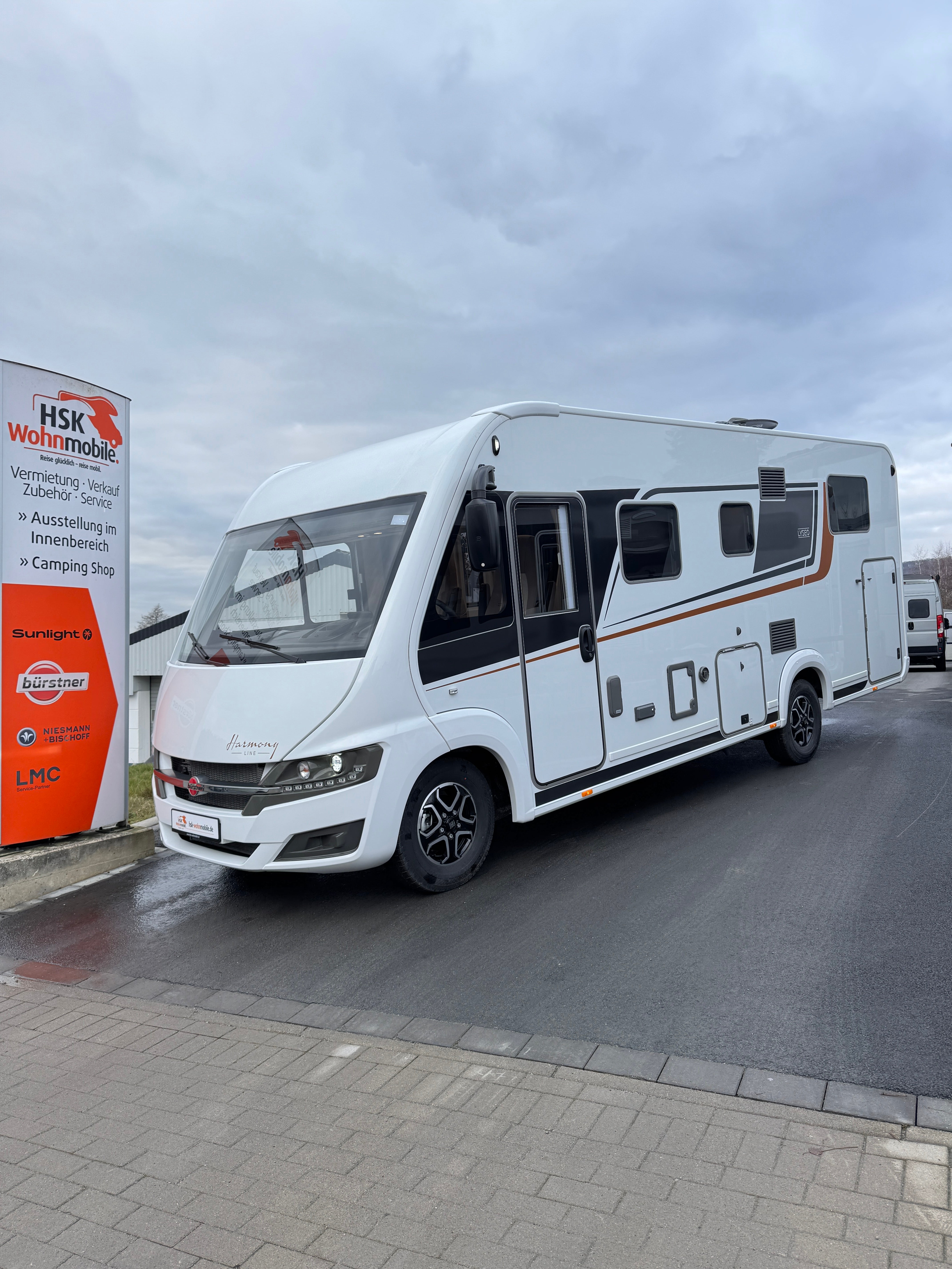 Bürstner Lyseo I 726 G Harmony Line, Automatik, Navi, Radio, RFK, Sat, TV, Markise, Fahrradträger