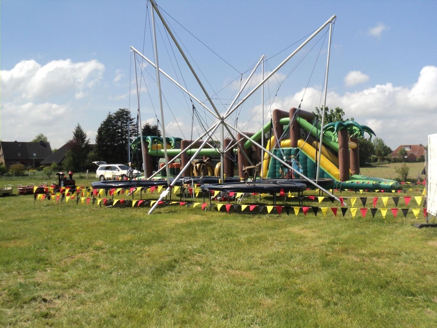 Bungee Trampolin / Qudrojumper / High Jumper mieten in Stockelsdorf