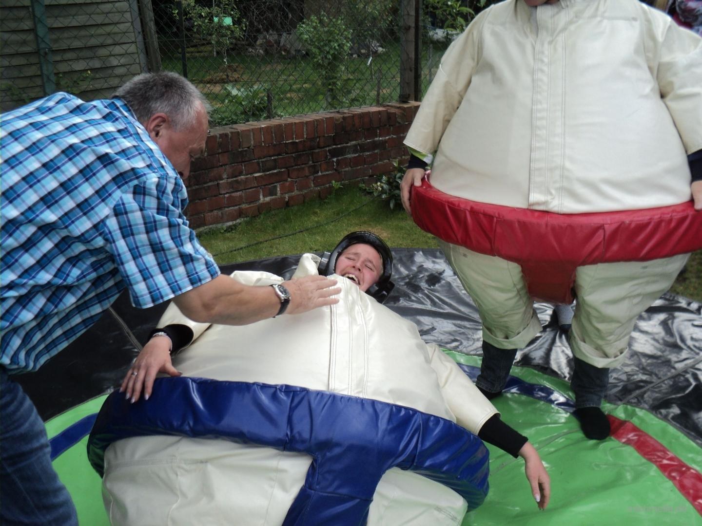 Sumo - Wrestling mieten in Stockelsdorf