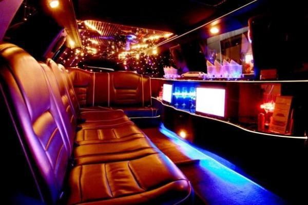 Luxuslimousine als Hochzeitsfahrzeug – 2