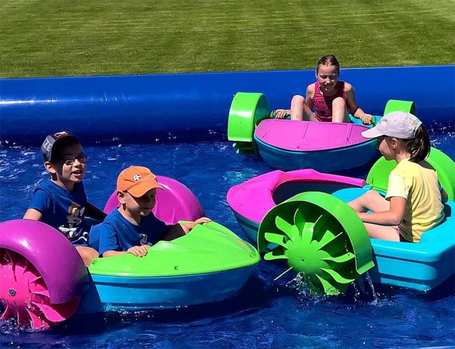 Power Paddler Miniboote mit Pool für Events mieten – 2
