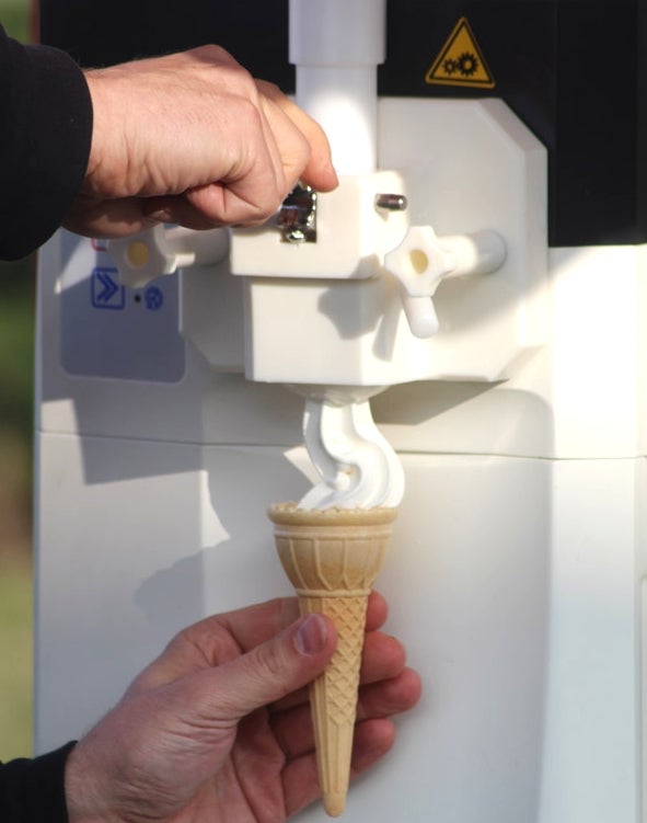 Softeismaschine / Eisstand / Eis Catering für Veranstaltungen buchen – 2
