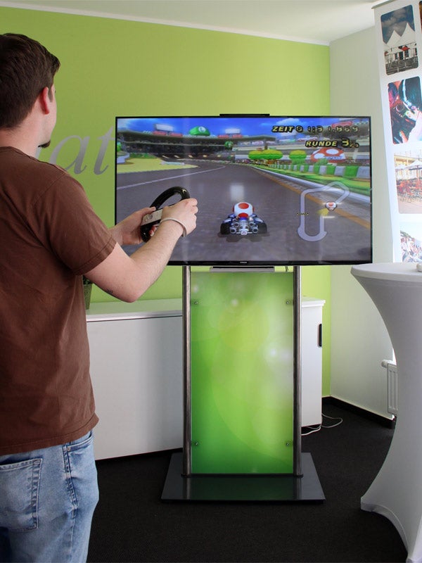 Interaktive Spielstation mit LED TV – 2