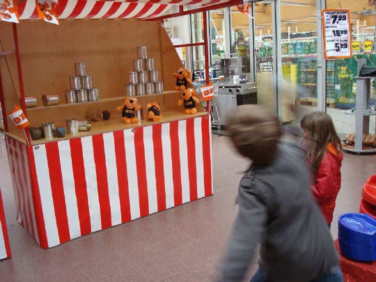 Nostalgiestand Dosenwerfen / Dosenwurfbude – 2