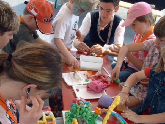 Playmais Bastelaktion / Bastelaktion mit Spezial Maisflocken mieten – 3