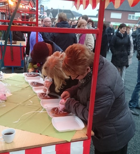 Lebkuchenherzen bemalen inkl. 100 Herzen buchen – 2