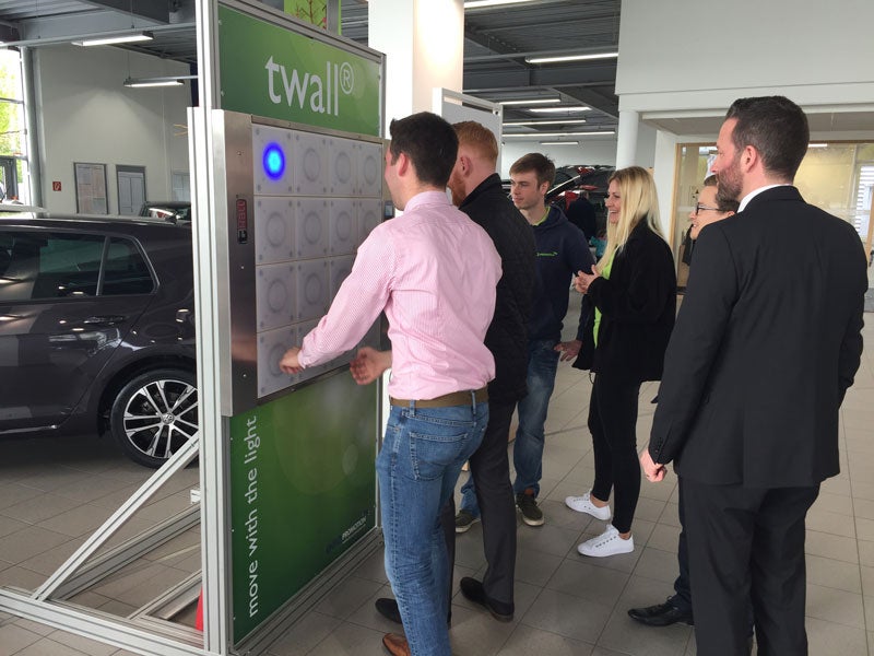 t-wall 16 Reaktionswand für Messe und Promotion buchen – 2