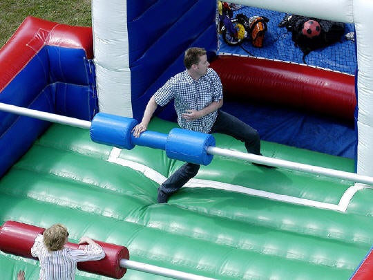 Mega Fußballkicker XXL | Riesenkicker | XXL Table Soccer mit Luftboden mieten – 2