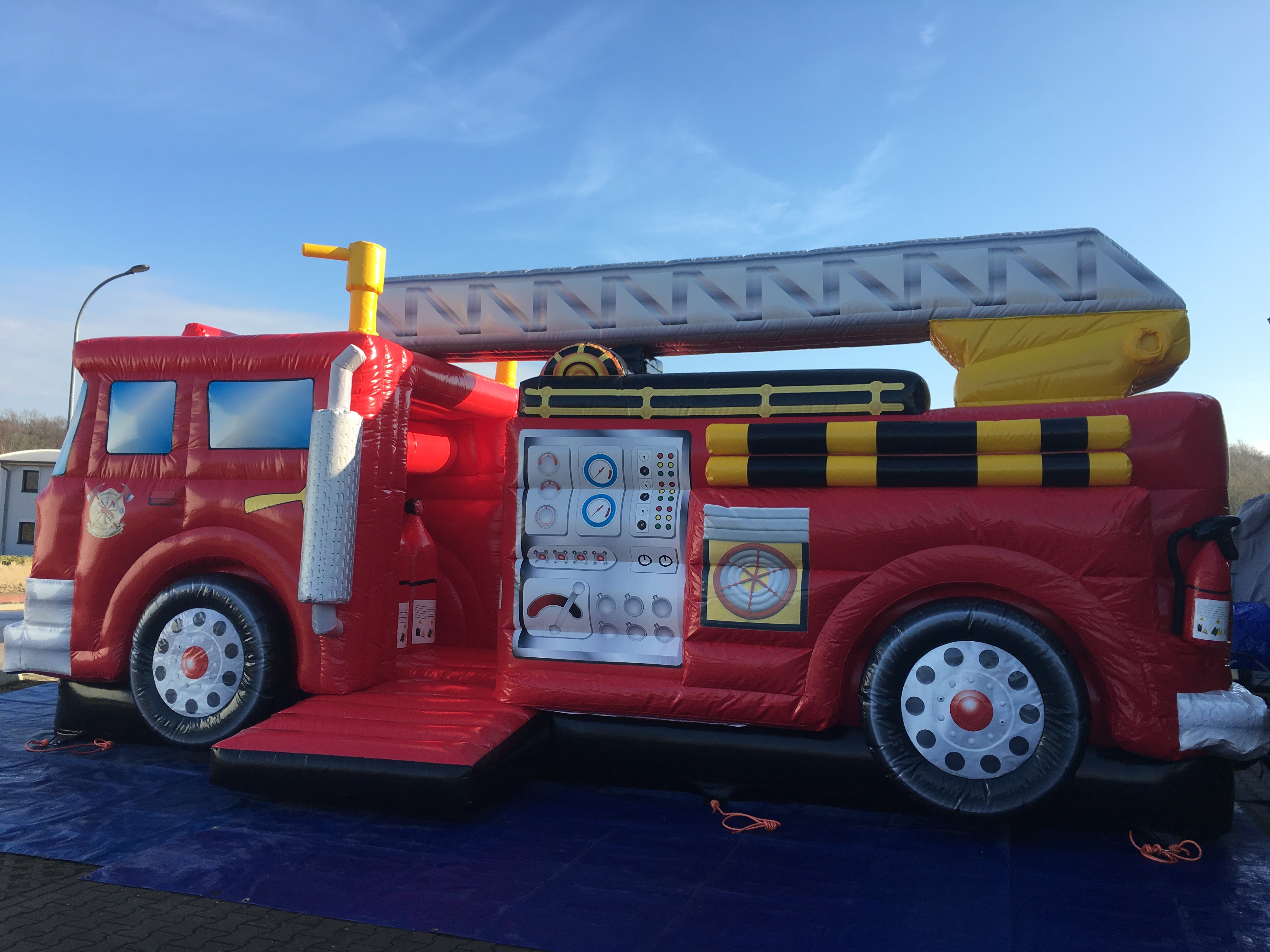 Hüpfburg Feuerwehr XXL – 2