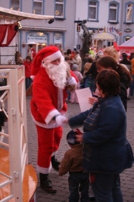 Nikolaus oder Weihnachtsmann-Aktion – 2