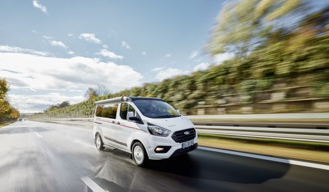 Van mieten – kompakter Camper für bis zu 4 Personen – 2