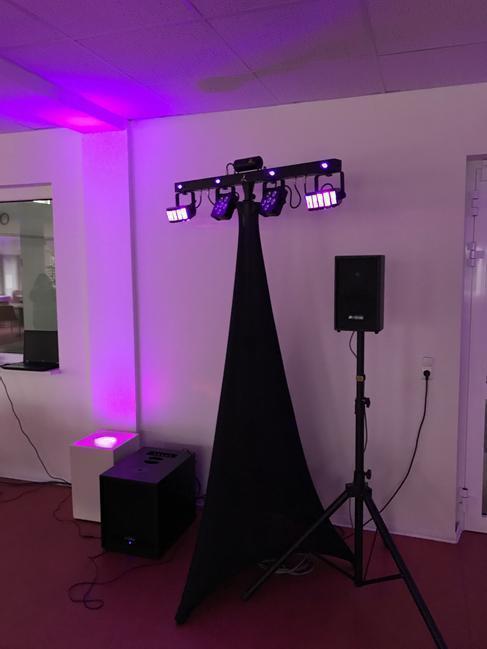 Musikanlage und Lichtanlage für Ihre Party ca. 25 Gäste / Weihnachtsfeier / Betriebsfest / Geburtstag – 3
