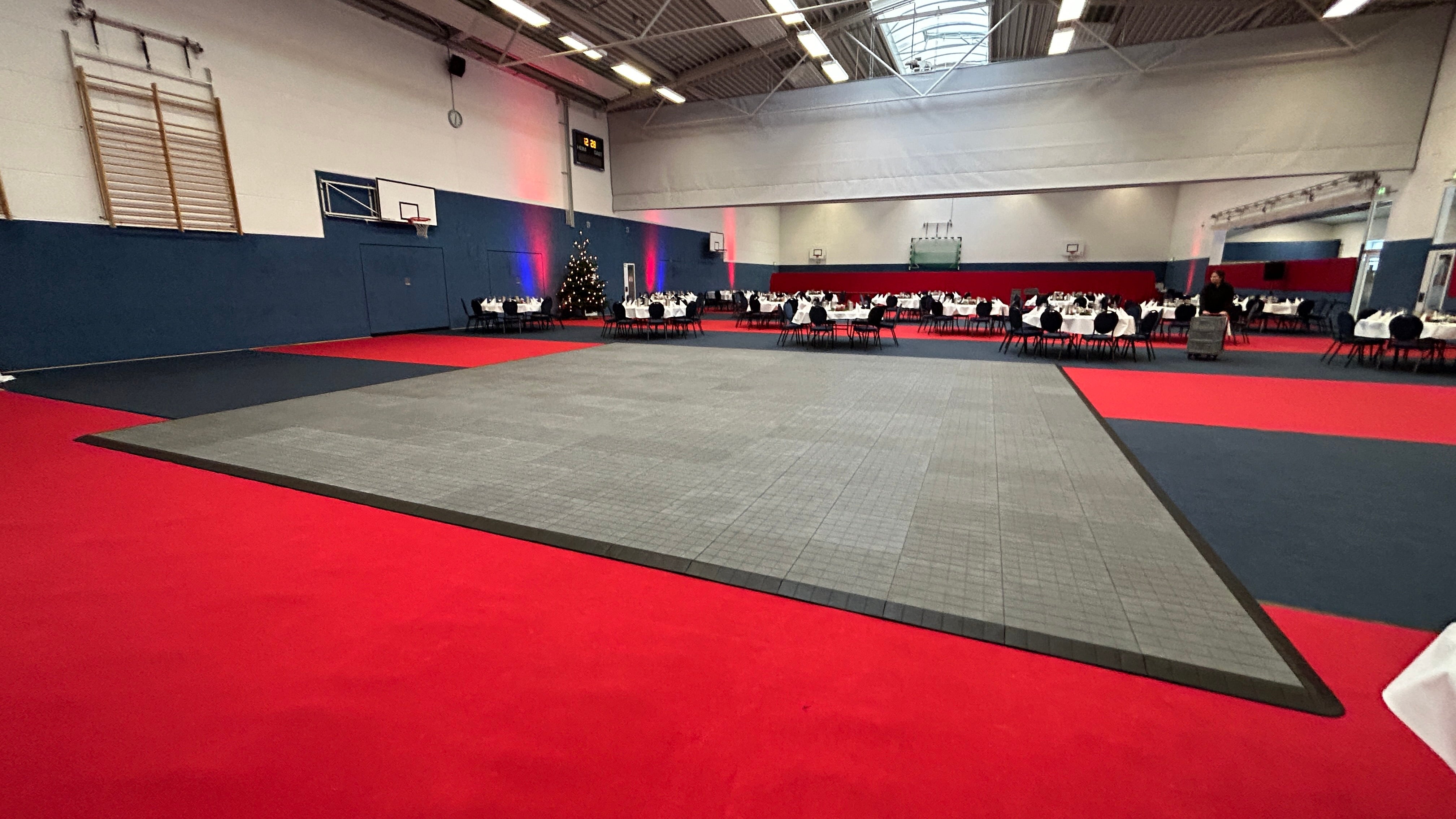 10 m x 10 m Tanzfläche / Zeltboden / Messeboden / Hygieneboden / Hallenboden / Allzweckboden / Tanzparkett / Multifunktionsboden / Tanzboden für Weihnachtsfeier – 3