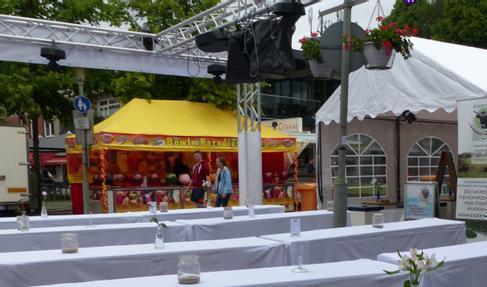Festzeltgarnituren / Bierbänke / Bierzeltgarnitur / Bierbank / Festzeltgarnitur / Biertisch inkl. Hussen in Weiß