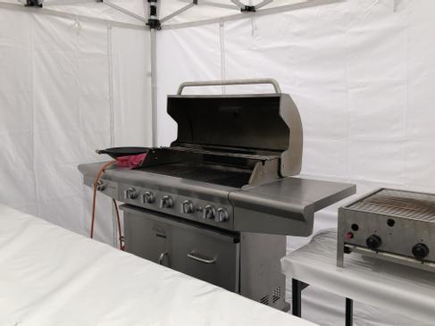 BBQ Party für 50 -60 Gäste all inkl./ BBQ Grillvergnügen / Gasgrill / Grillen /