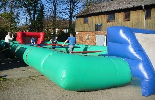Menschen-Kicker, Human-Table-Soccer, Riesenkicker mieten in Hamburg – 2