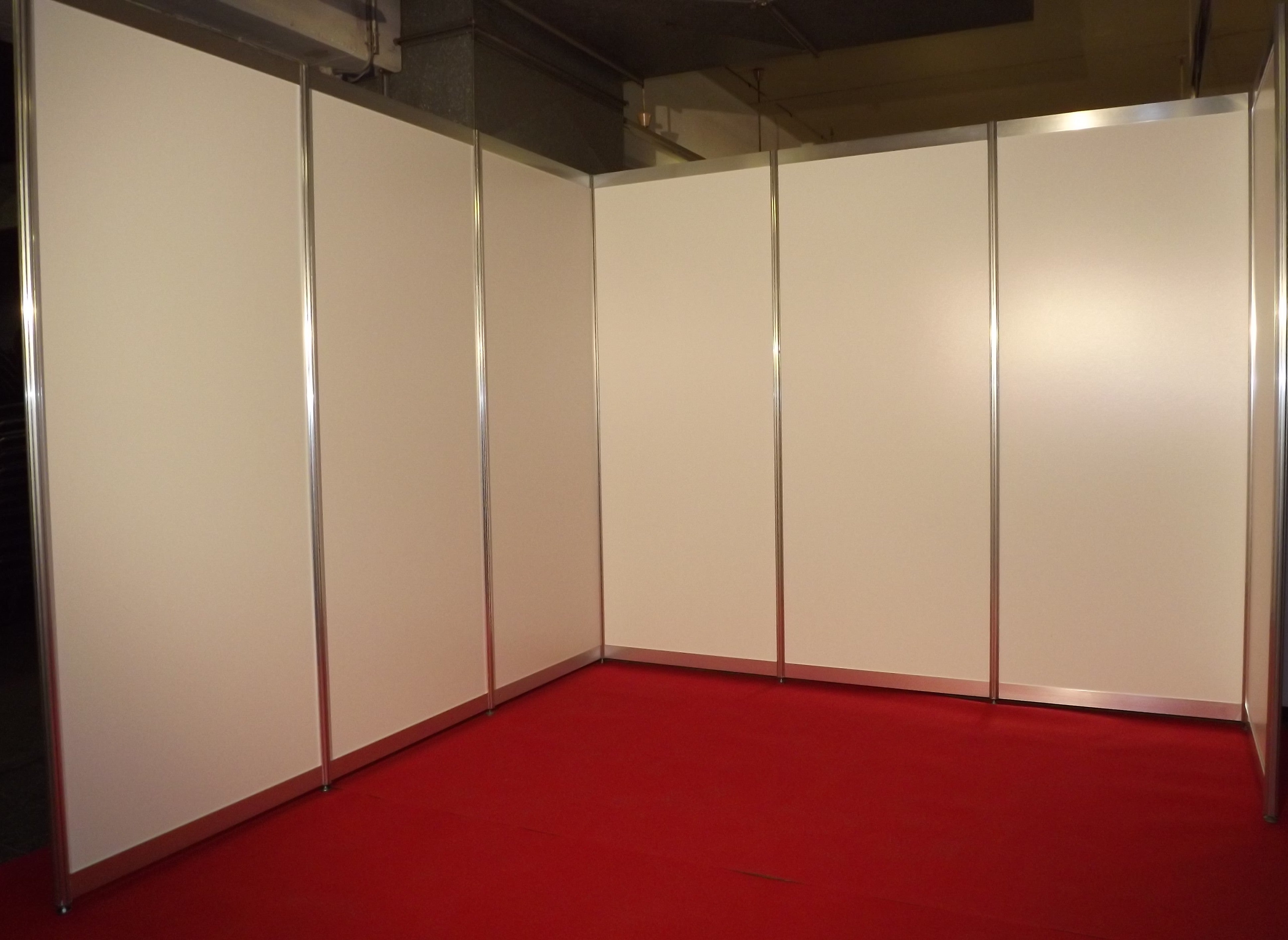 Octanorm Messewand – stabil, flexibel, sofort einsatzbereit – 3
