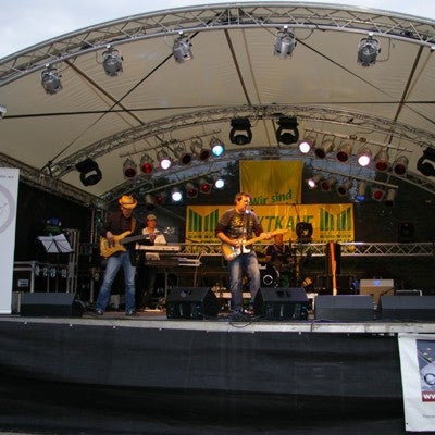 Rundbogenbühne Bühnendach für Stadtfeste und Festival 8x6 Arc Roof – 2