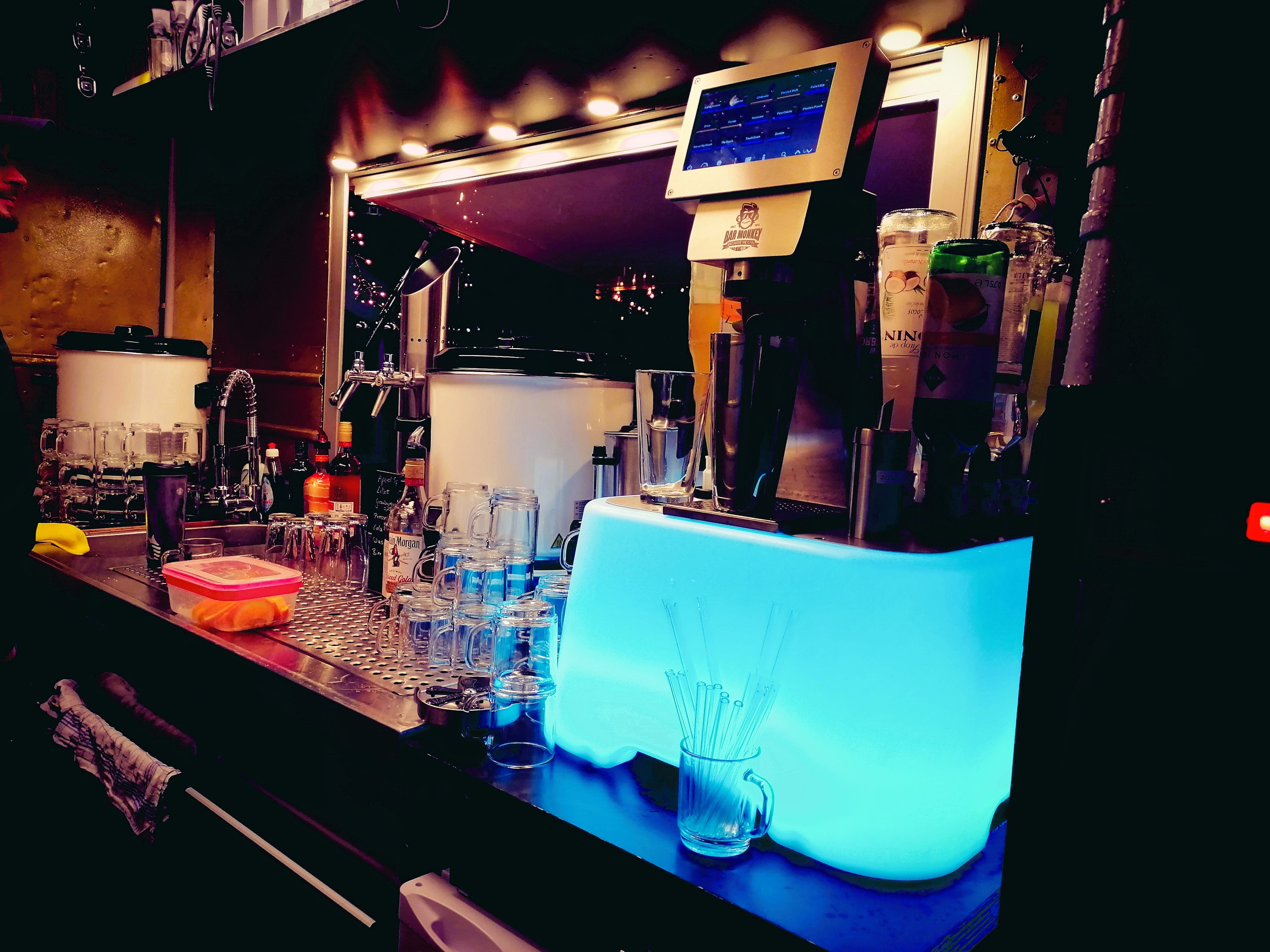 Cocktailbar Foodtruck Caprice mieten – ab 398 € | Mobile Bar Event – 2