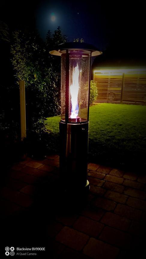Gas-Heizpilz 11 kW – Gasheizer, Terrassenstrahler, offene Flamme, Heimlichkeitslicht, 360 Grad.