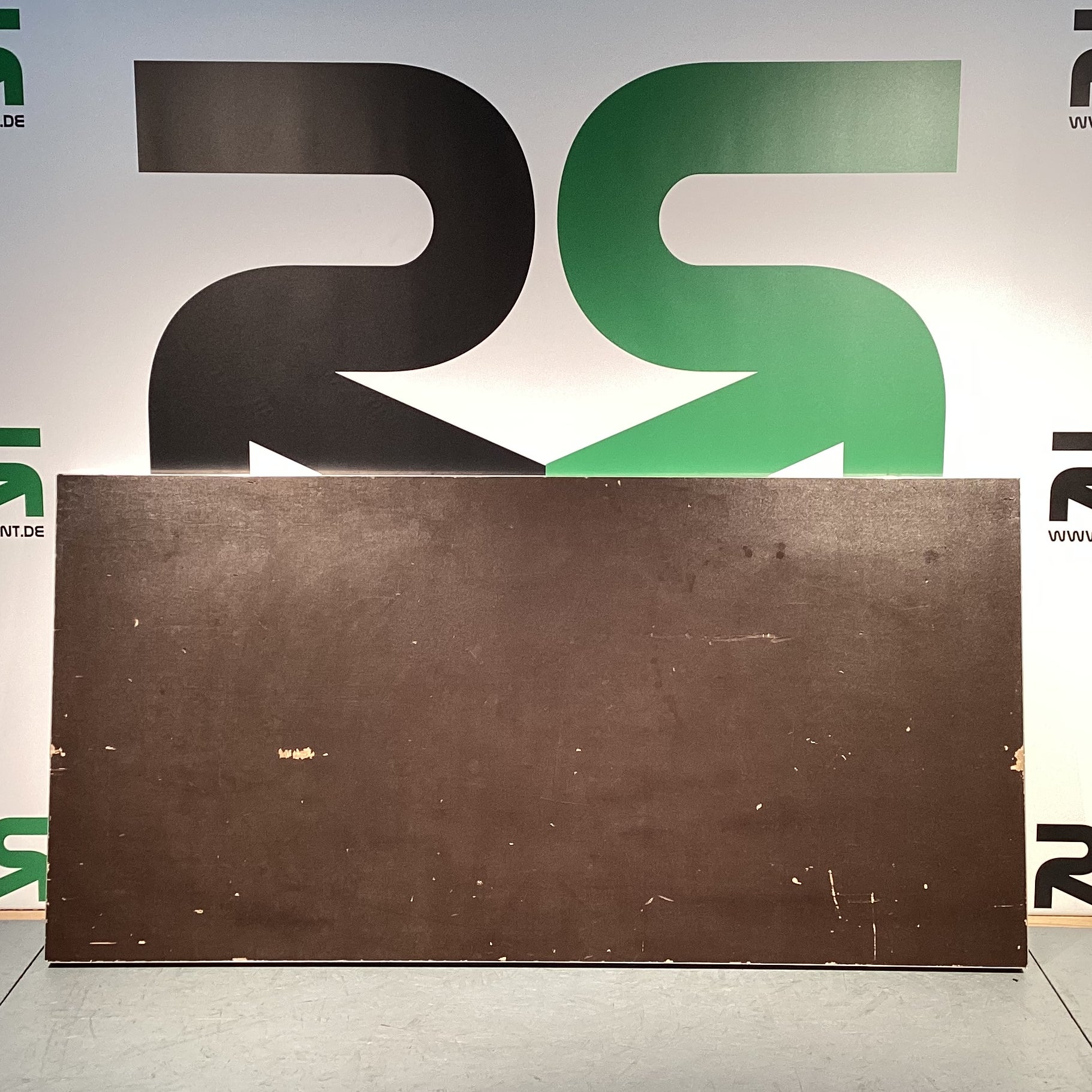 Bühnenelement 2x1 Meter – professionelle Podeste, flexibel und belastbar. – 2