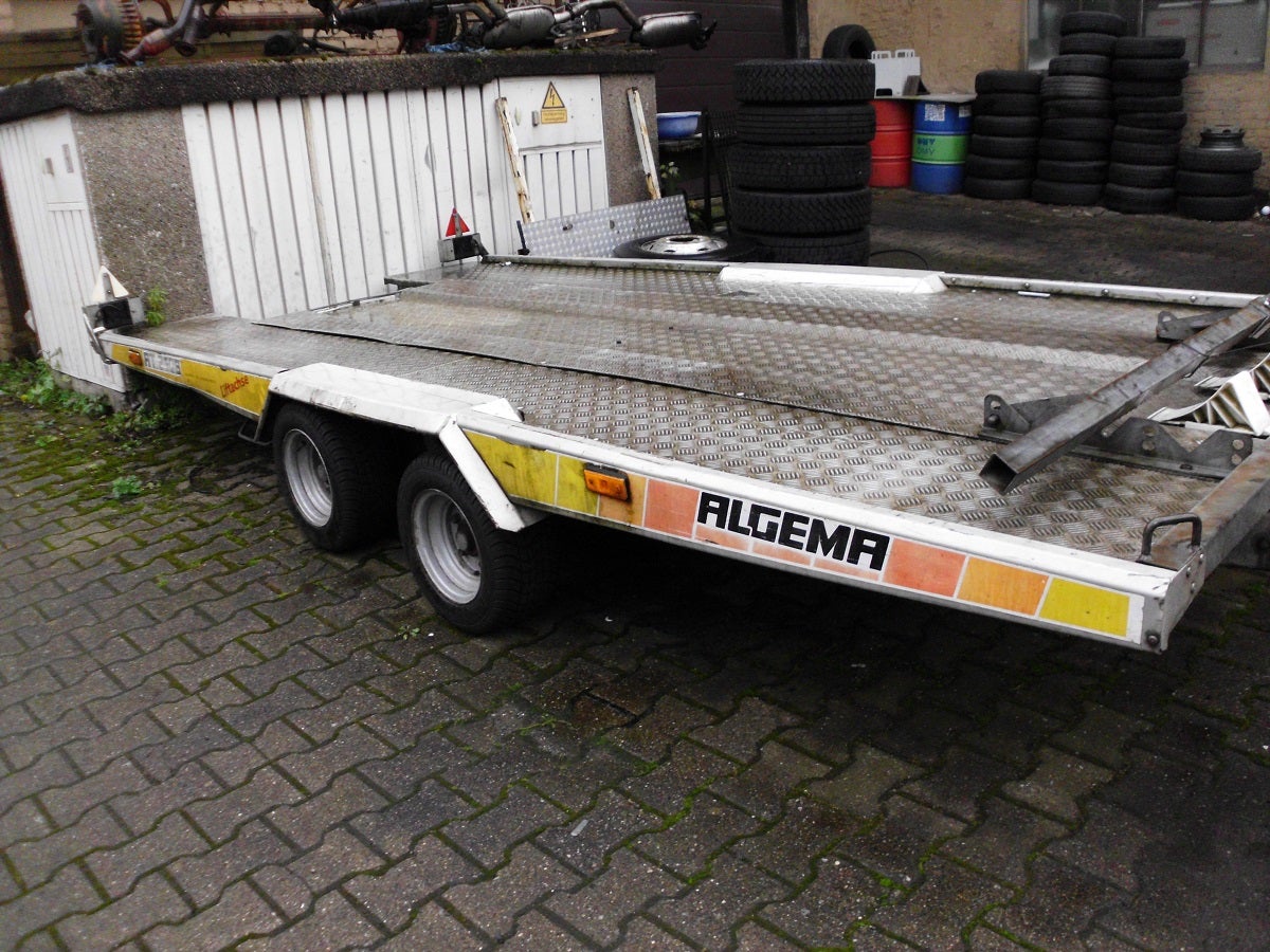 Verschiedene Transportanhänger f. Kfz. - Fahrzeugtransporter - Anhänger mit Plane